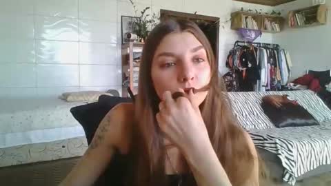 babydemon6 online show from September 10, 4:51 pm