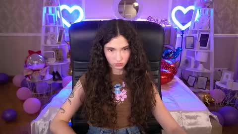 Sasha online show from February 10, 8:10 pm