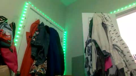 baddgirlxo6 online show from April 30, 1:11 am