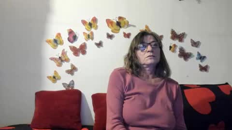 Gina online show from December 5, 3:28 pm