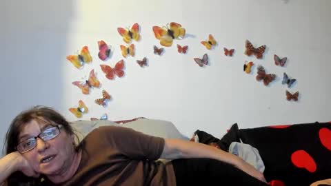 Gina online show from December 10, 4:38 pm