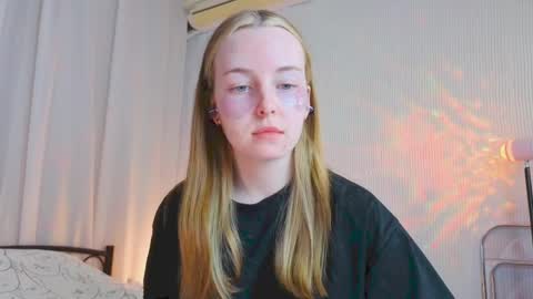 Alice                                                            see you on December 16th online show from April 11, 11:41 pm