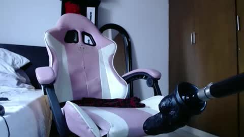 sandra online show from October 6, 2:23 pm