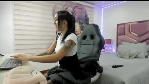 Gabi  online show from February 22, 10:04 pm