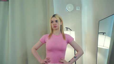 Mikki online show from February 15, 7:22 am