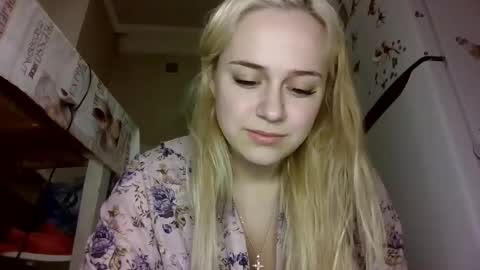 barbie___girl online show from February 4, 7:39 pm