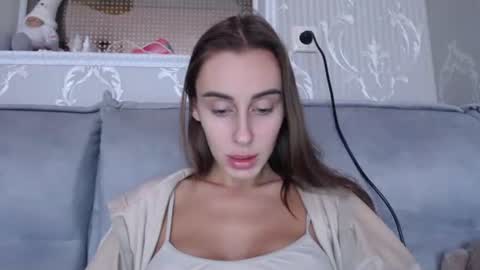 Kate online show from October 14, 9:45 am