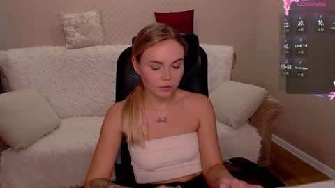 Lilli 3 online show from October 13, 7:22 am