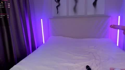  Emma online show from November 12, 9:02 pm