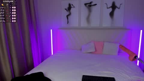  Emma online show from February 5, 9:50 pm