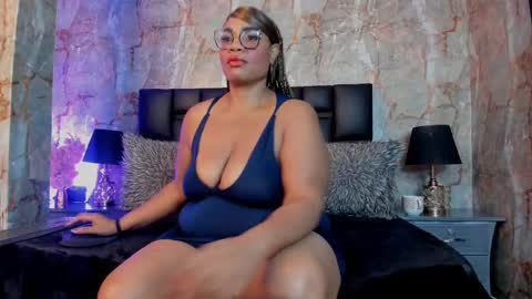 Bbwlatina01 online show from November 18, 12:06 pm