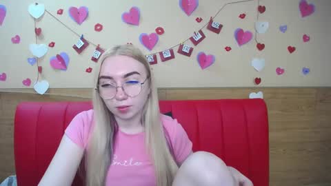 BeatriceFlyy online show from February 28, 1:14 pm