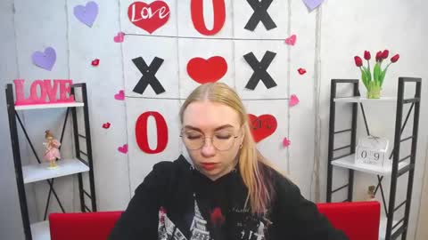 BeatriceFlyy online show from March 10, 4:46 pm