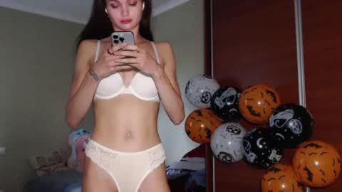 Maria online show from October 8, 8:29 am