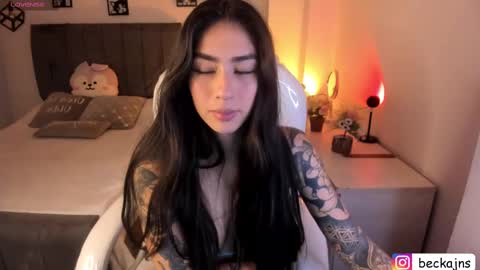 Marzhie online show from September 15, 2:36 pm