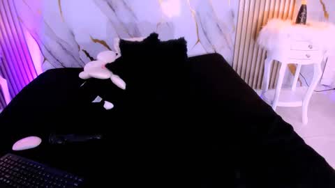 B E C K Y online show from September 29, 2:55 pm