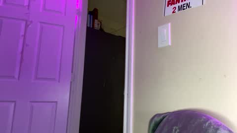 Beckytheclown online show from February 21, 4:26 pm