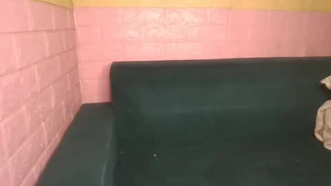 beebaby_xx online show from October 5, 4:45 pm