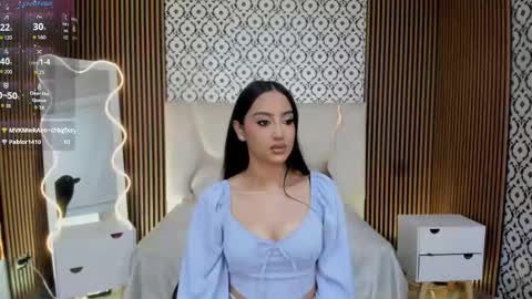 BELLA online show from November 5, 3:17 pm