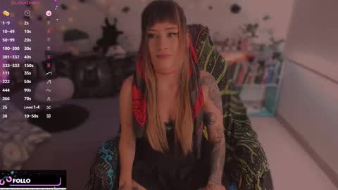       online show from October 5, 8:25 pm