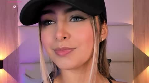 Bella cam online show from October 16, 8:00 pm