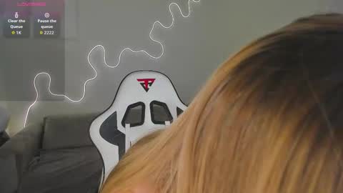 bella__sss online show from March 11, 3:22 am