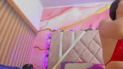 Melanie  online show from February 11, 10:50 am