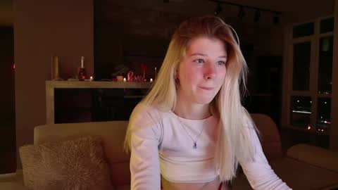 Bella online show from February 24, 7:19 pm