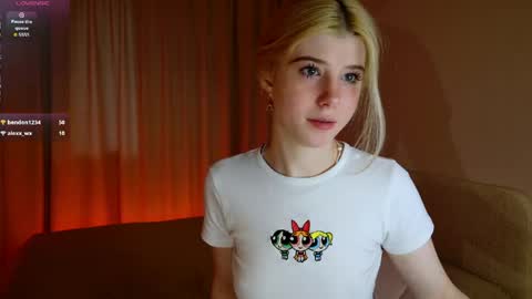 Bella online show from April 26, 4:49 pm