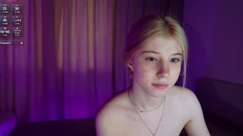 Bella online show from April 14, 4:18 pm