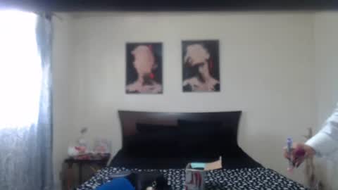 bella_luna34 online show from April 8, 3:25 pm