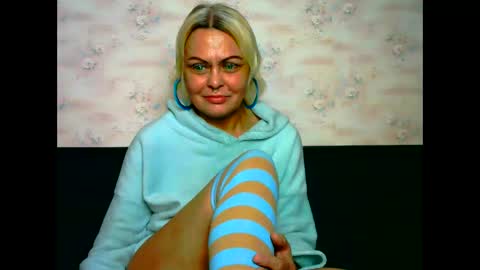 Bella Nathalie online show from January 14, 12:10 pm