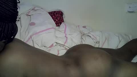 bella_noire1 online show from June 5, 6:52 am