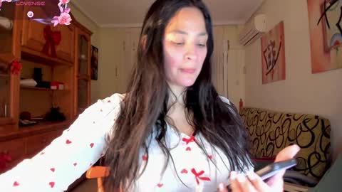 bella_pocahontas3 online show from February 7, 9:26 pm