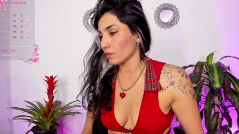 Bella online show from January 30, 11:34 pm