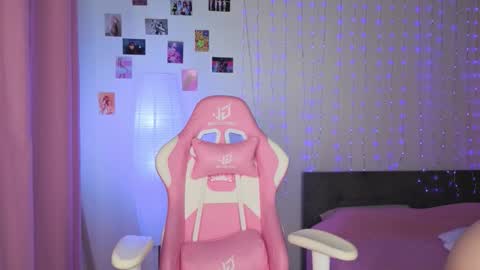 Bella Torress online show from February 3, 6:22 am