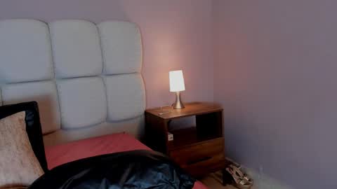 bella_vesper online show from May 31, 6:09 pm