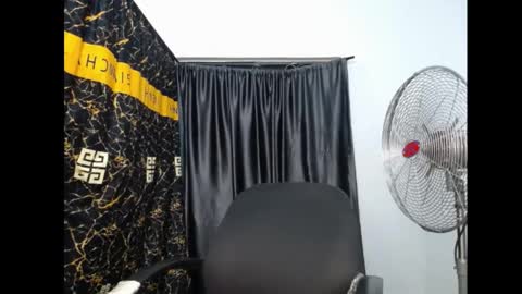 bella online show from April 15, 7:58 pm