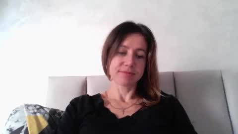 bellacharm_25 online show from October 27, 9:27 am