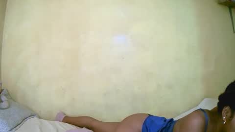 bellaena online show from November 3, 7:56 am