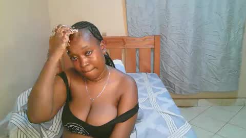 Bella online show from October 26, 9:43 pm