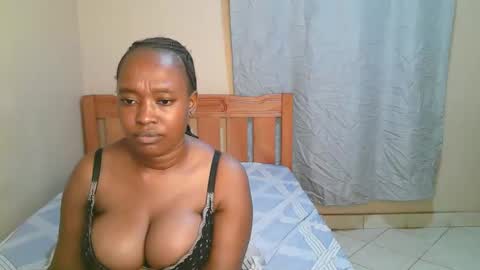 Bella online show from November 14, 9:26 pm