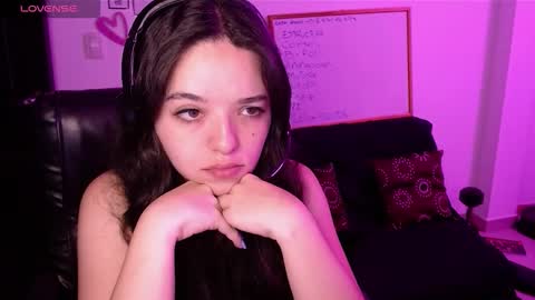 Bella Monteluna online show from October 9, 5:11 am