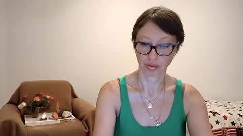 Emma online show from July 19, 8:00 pm