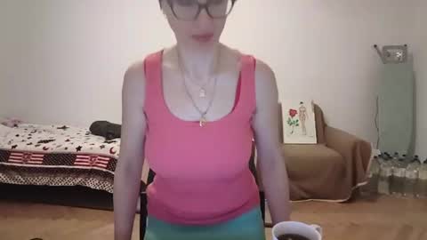 Emma online show from June 18, 7:08 pm