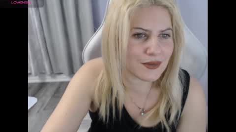 Starr40 online show from November 18, 12:28 pm