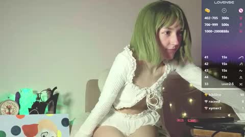 MY OLD PAGE IS NO LONGER. THIS IS MY NEW online show from October 31, 9:41 pm