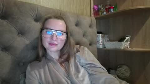 Amelia online show from October 18, 5:48 pm