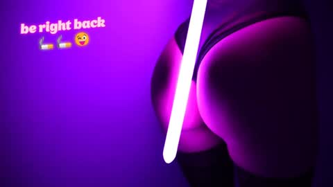 Your Annabelle Wolf  online show from April 6, 5:03 pm