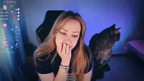 Your Annabelle Wolf  online show from September 26, 7:28 am